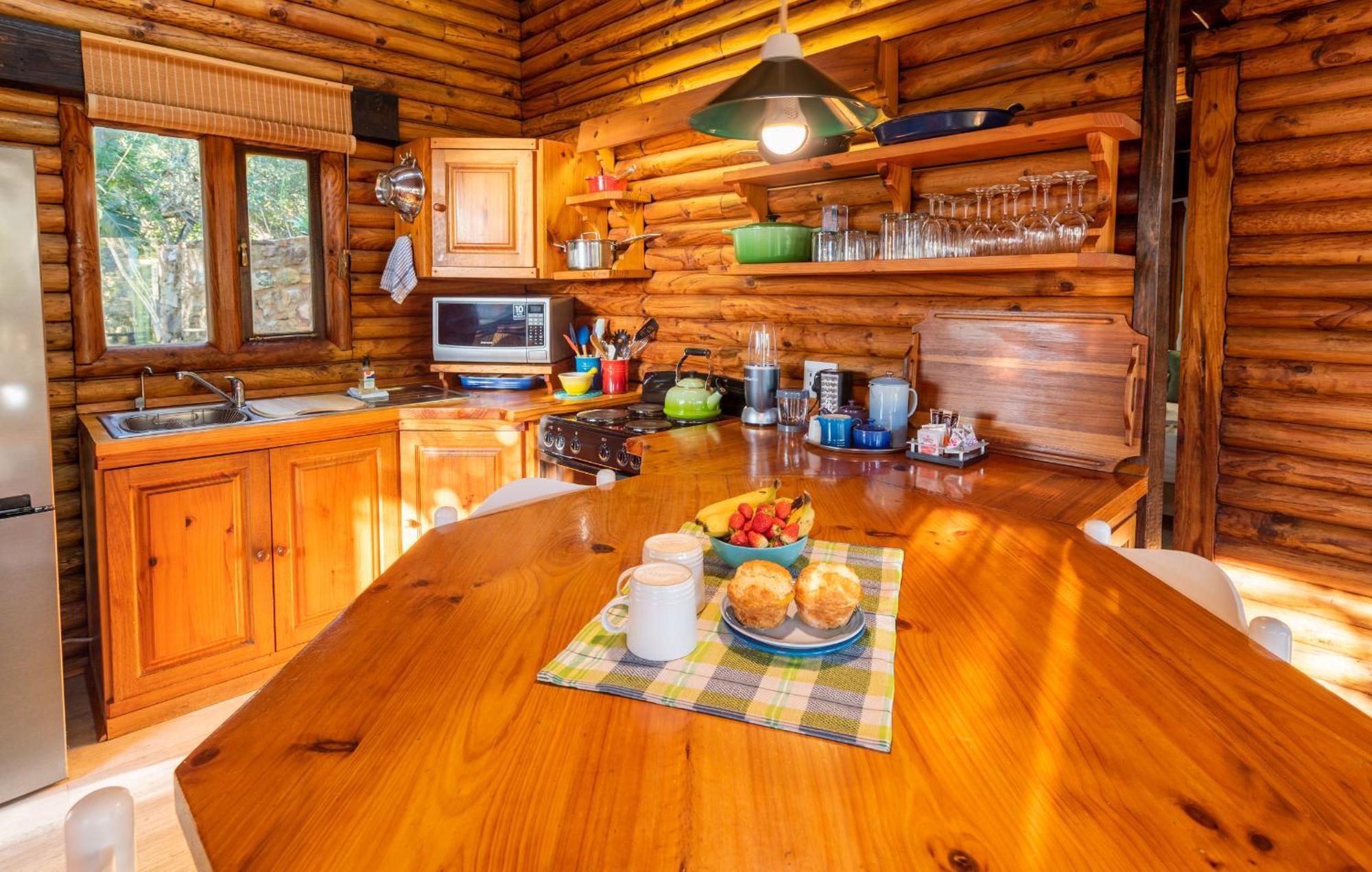 Under Milkwood Resort Найсне Экстерьер фото